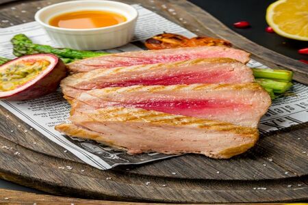 Стейк из тунца