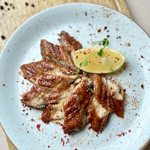 Угорь горячего копчения