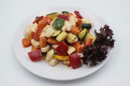 Овощное рагу с курицей