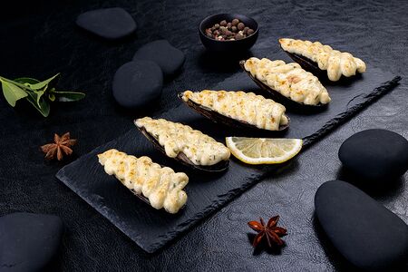 Запечённые мидии Игаяки