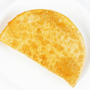 Чебурек с мясом и луком