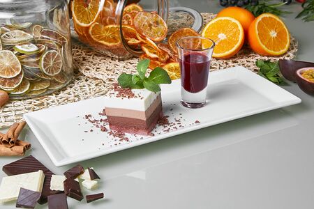 Десерт Три шоколада