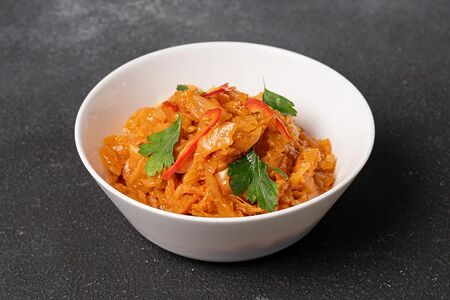 Капуста тушеная