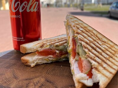 Сэндвич с ветчиной