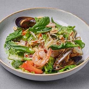 Салат с морепродуктами