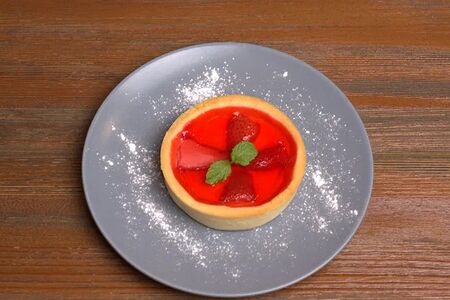 Тарт с клубникой