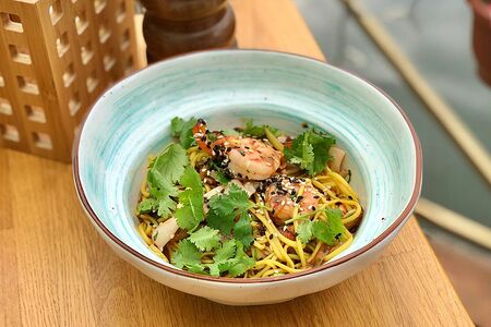 Лапша удон с курицей