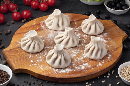 Хинкали из свинины и говядины