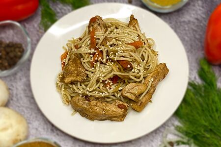 Паста терияки с курицей