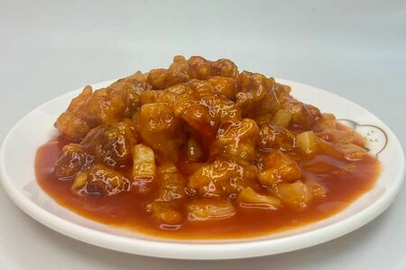 1050. Мясо с ананасами в кисло-сладком