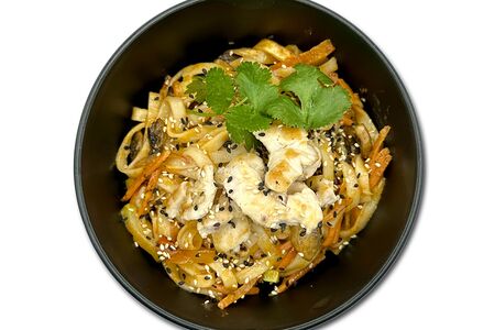 Вок том ям с курицей