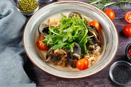 Салат Дары моря