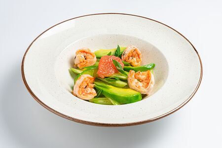 Салат из креветок, огурцов и авокадо