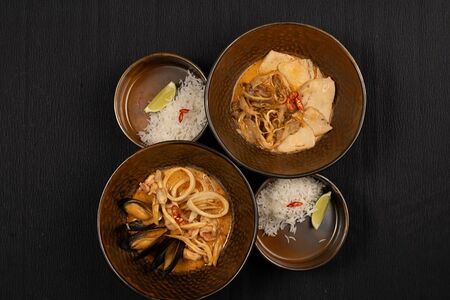 Том ям с морепродуктами