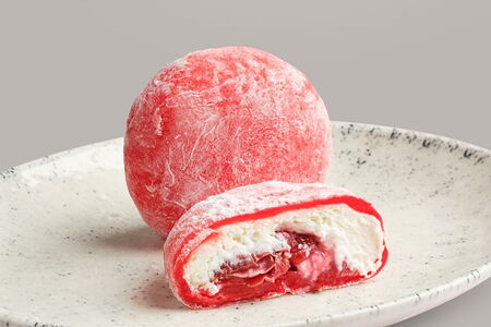 Моти с вишней