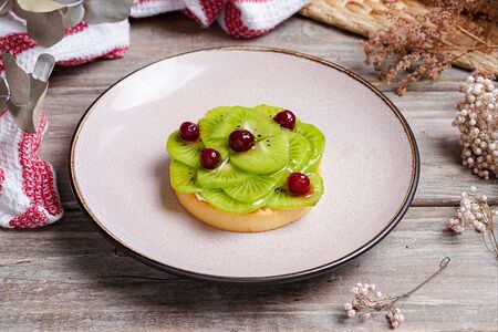 Корзинка с киви