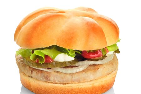 Чикенбургер с маринованным огурцом