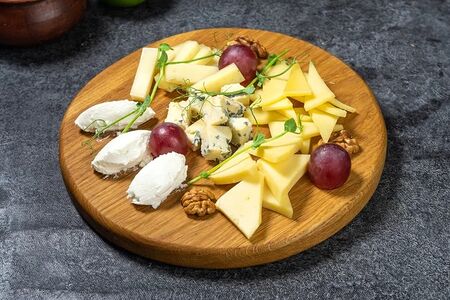 Ассорти знатных сыров