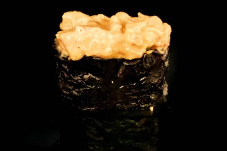 Гункан с креветкой