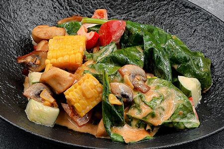 Салат с куриной грудкой