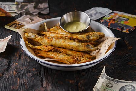 Мойва с соусом карри