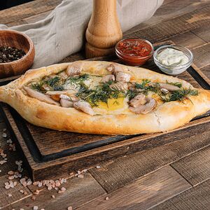 Хачапури с мясом и грибами