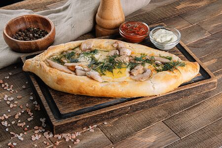 Хачапури с мясом и грибами