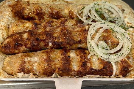 Люля-кебаб куриный с сыром сулугуни