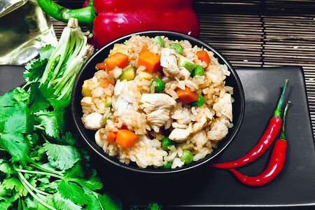 Рис курицей и овощами