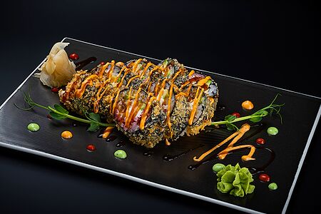 Теплый ролл с угрем