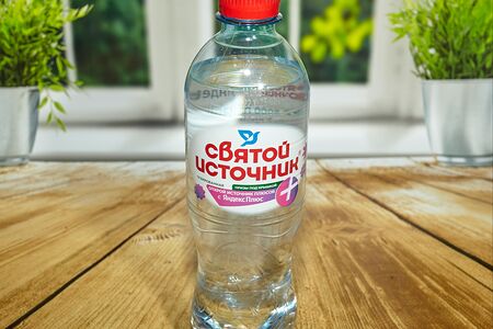 Вода Святой источник газированная