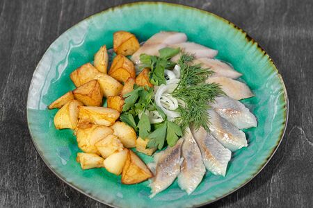 Сельдь с картошкой