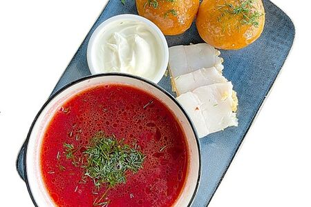 Борщ с пампушками и салом