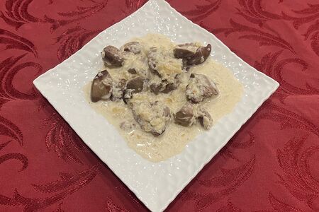 Печень куриная в сливочном соусе