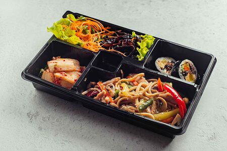 Кимчибокс лапша с курицей