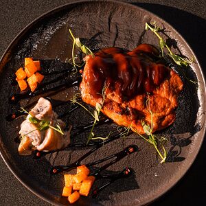 Стейк из cвинoй шеи