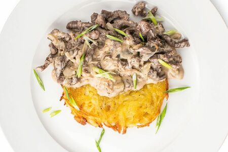 Бефстроганов на дранике