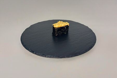 Острые суши с креветкой