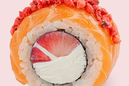 Филадельфия со свежей клубникой