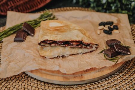 Чебурек с бананом и Нутеллой