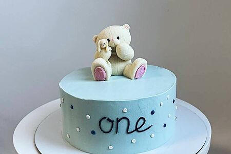 Детский торт №8 с медвежонком на годик Ваниль-клубника