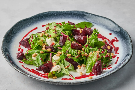 Салат со свеклой и рикоттой