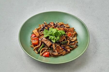 Вок Удон терияки с тофу