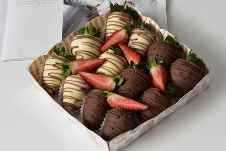 Клубника в шоколаде №12