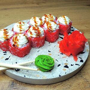 Запеченная Калифорния с лососем