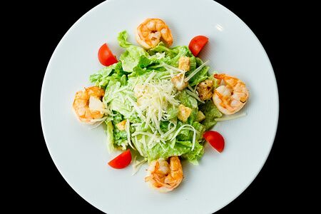 Цезарь с тигровыми креветками