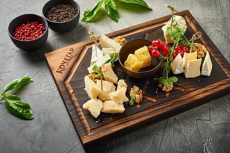 Сырная тарелка