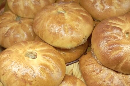 Пирожок с мясом и рисом