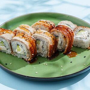 Ролл Филадельфия с угрем 