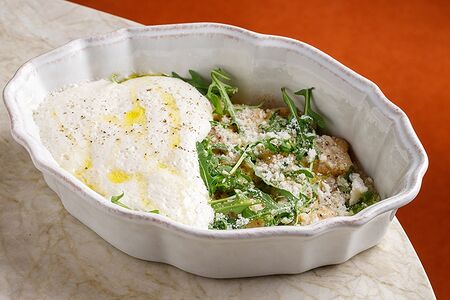 Картофельные ньокки с белыми грибами и муссом из сыра бри